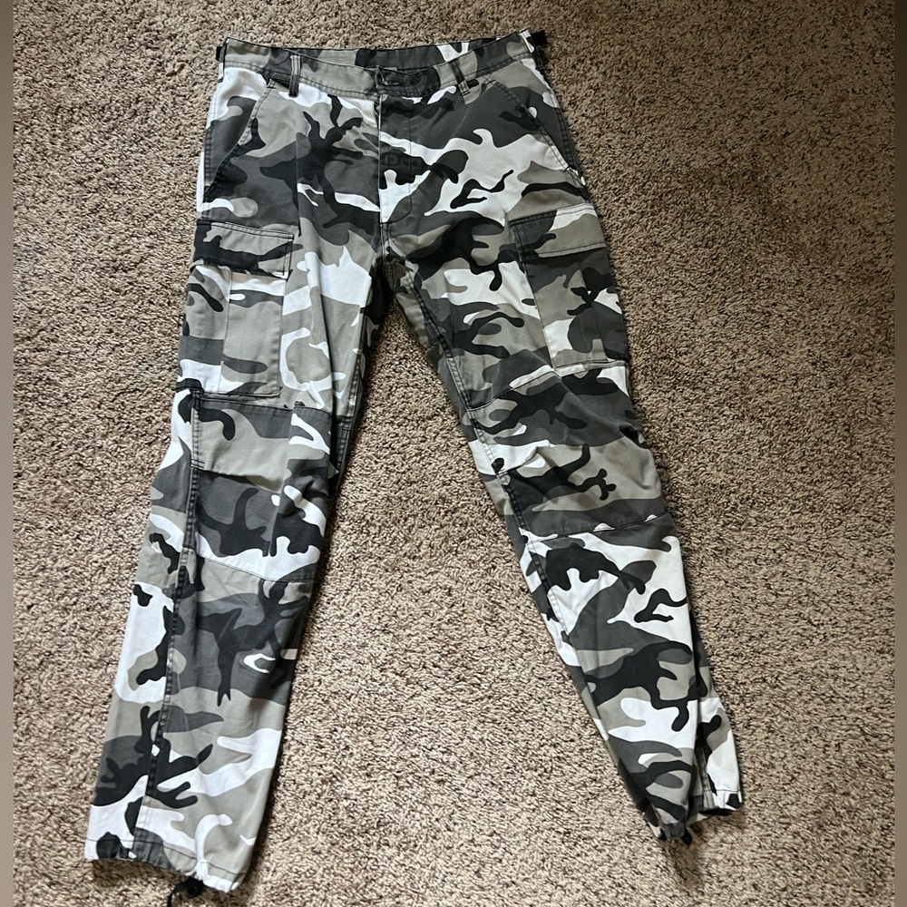 camo black & gray cargos!